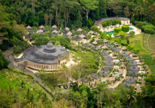 hotel amanjiwo magelang